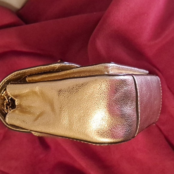 Michael Kors Collection Edition Gold Metallic Crossbody/ Shoulder Purse - Picture 8 of 16